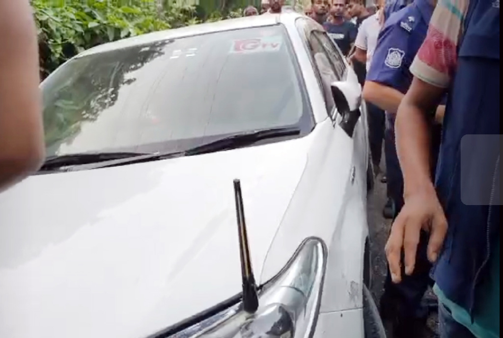 বরগুনায় প্রাইভেট কার–অটোরিকশার মুখোমুখি সংঘর্ষ, নিহত ২