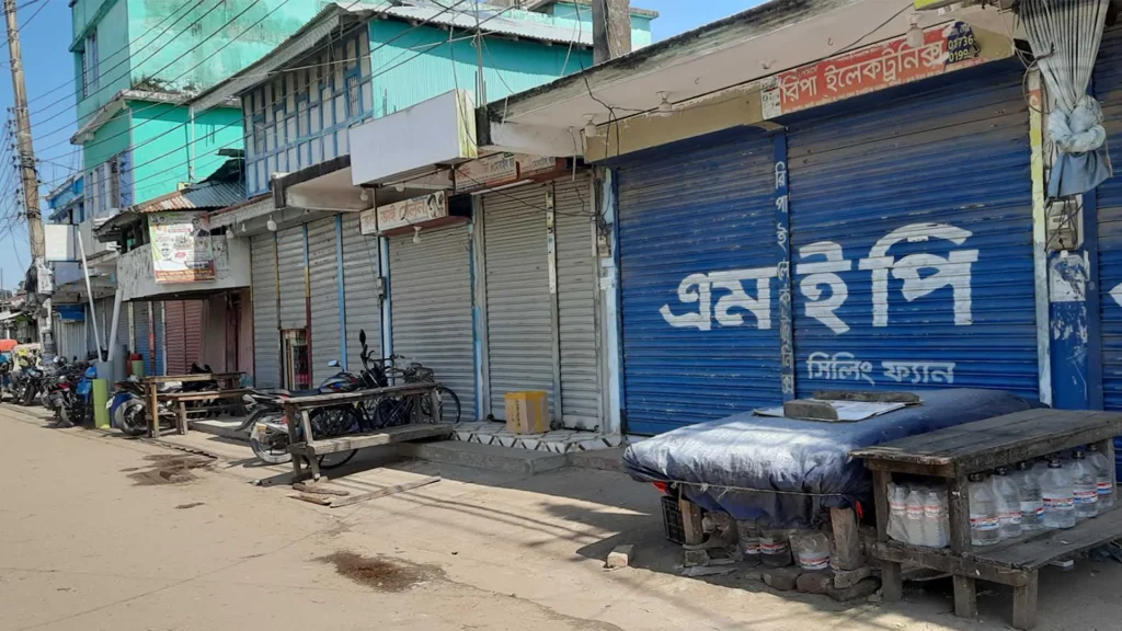 মনপুরায় সরকারি জমিতে নতুন বাজার নির্মাণের উদ্যোগ, ব্যবসায়ীদের ধর্মঘট